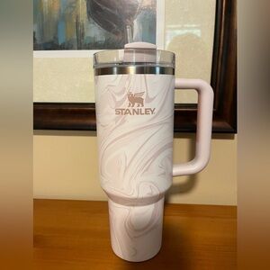 Pink Marble Stanley waterbottle